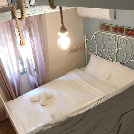 בית נופש Rina's House קאלאבאקה