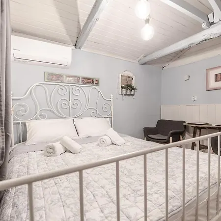 בית נופש Rina's House