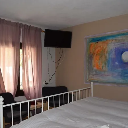 別荘 Rina's House カランバカ