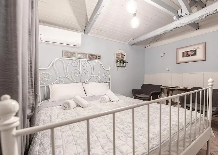 Case de vacanță Rina's House